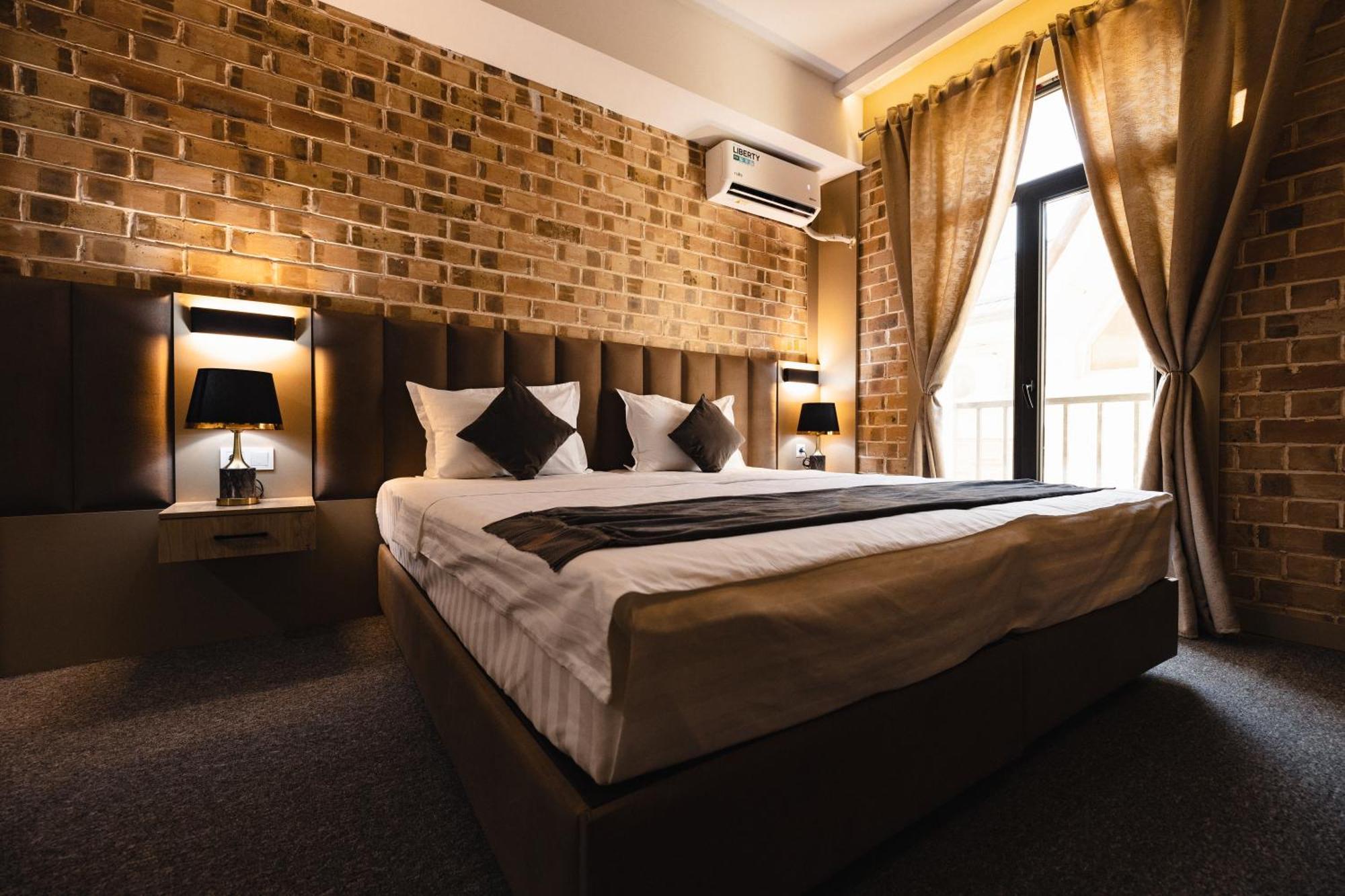 Art Air Hotel Tasken Kültér fotó