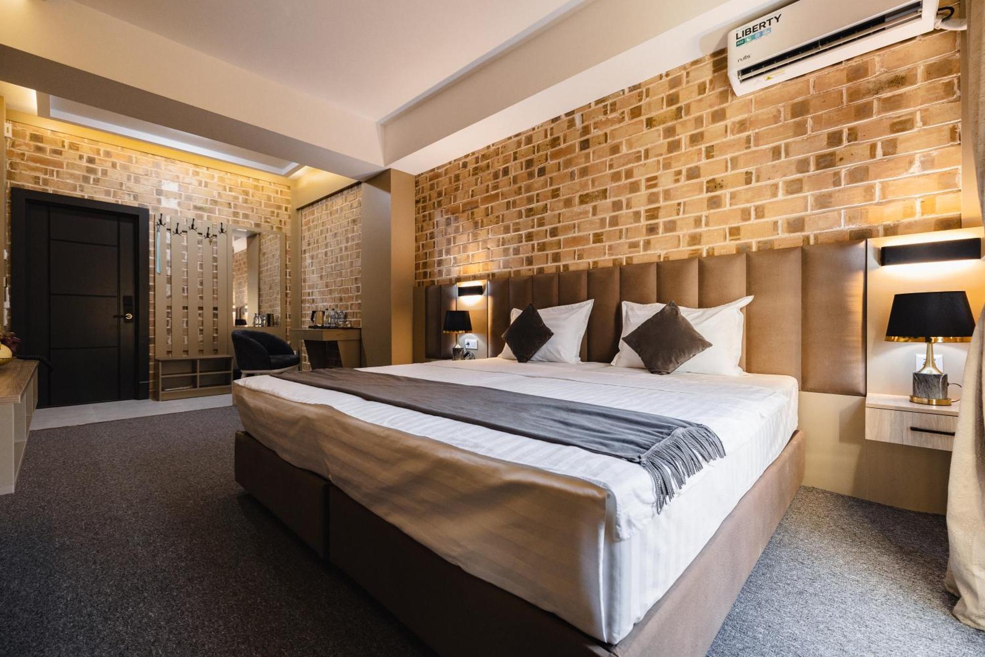 Art Air Hotel Tasken Kültér fotó